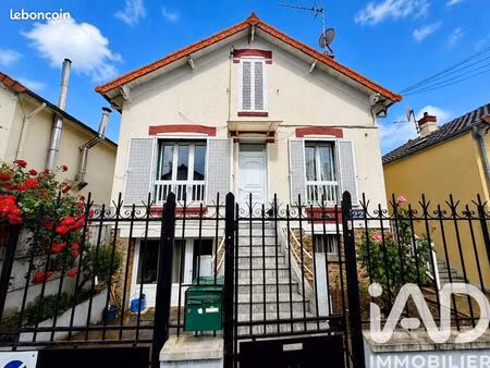 maison 8 pièces 124 m²