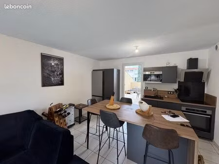 à vendre – t2 dernier étage avec double terrasse et garage – nîmes jean jaurès