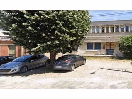 bureaux et dépot