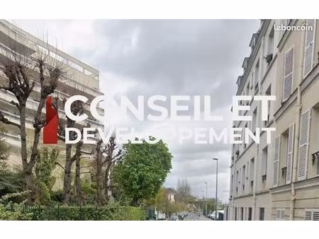 boutique 750 m² courbevoie