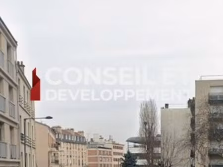 boutique 576 m² meudon