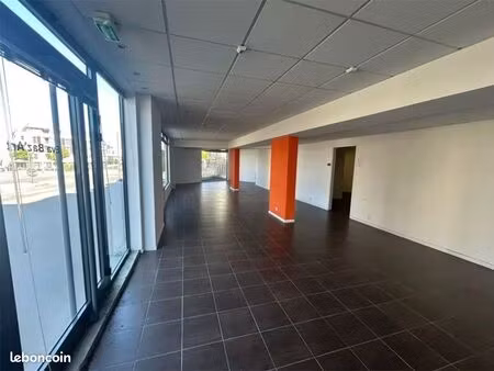boutique 124 m² chatillon