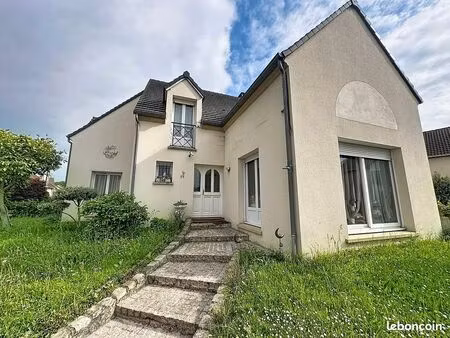 pavillon 6 pièces 156 m²