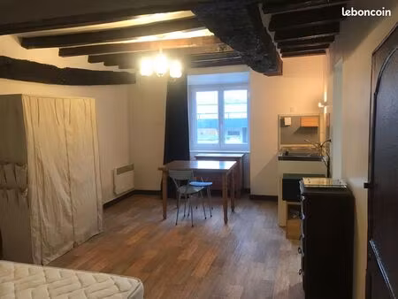 studio en centre bourg