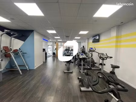 bureau 298 m²