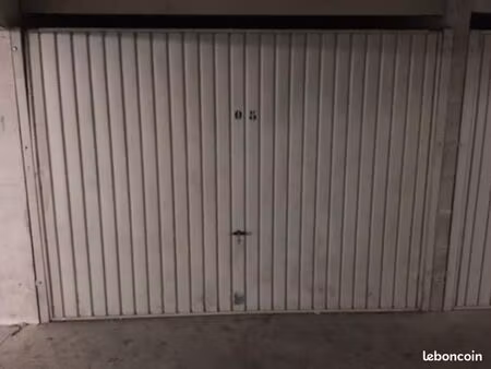 garage/box 15 m² acigne