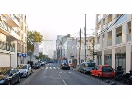 local commercial 76 m²