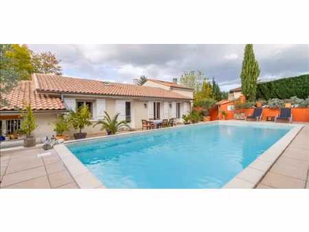 maison de luxe à vendre à langoiran