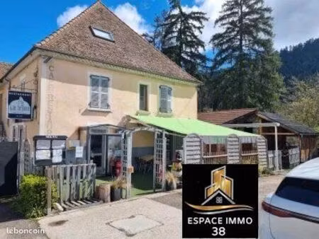 local commercial  restaurant 127 m² monestier-de-clermont
