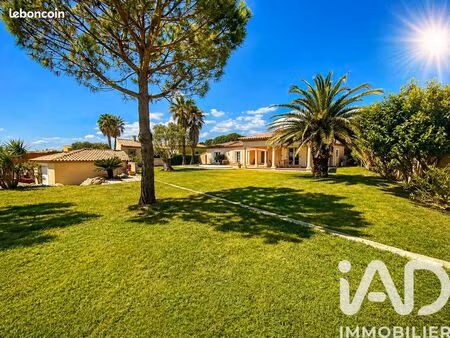 propriété 5 pièces 140 m²