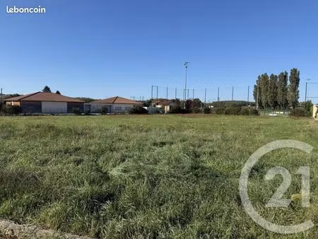 terrain 400 m² luzinay