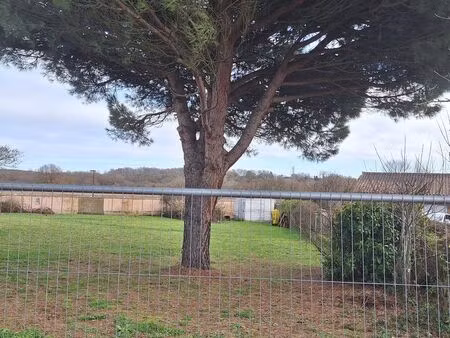 beau terrain viabilise 550 m2 à pibrac