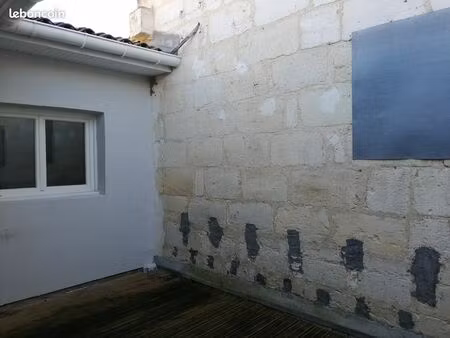 appartement t4 avec petite terrasse