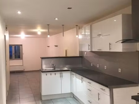 f3  centre-ville de poligny  76m²  très bien isolé  très design