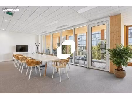 bureau 235 m²
