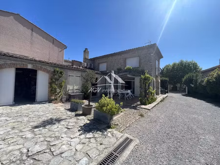 maison de luxe à vendre à saint-jean-de-serres