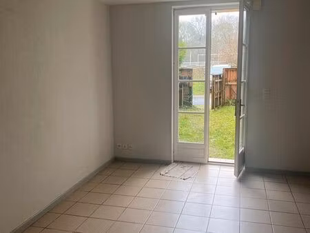location t2 à sadirac