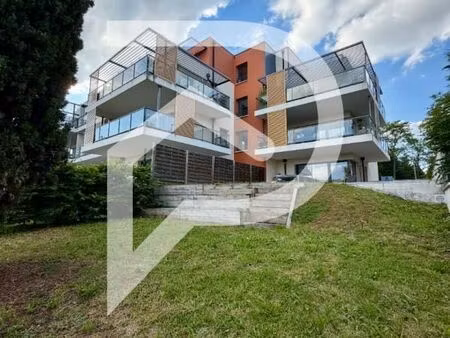appartement 3 pièces 80 m²