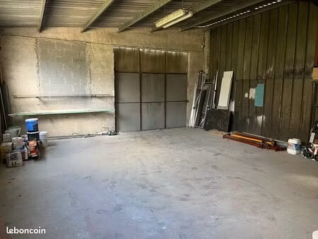 local commercial 150 m