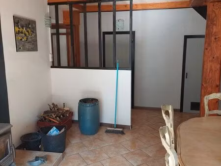maison avec garage et terrasse