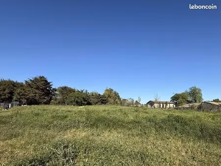 terrain 1 077 m² bouliac
