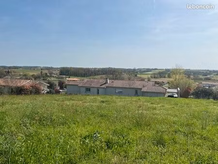 terrain 1 353 m² montaut