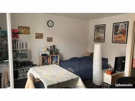 studio 1 pièce 28 m²