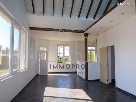 bureaux 221 m² brionne