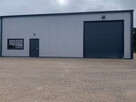 location local industriel avec bureau