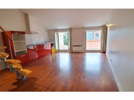 location appartement  m² t-1 à beaumont-de-lomagne  360 €
