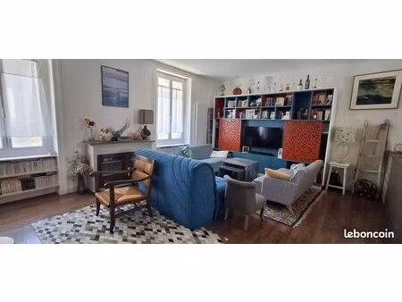 appartement 3 pièces 82 m²