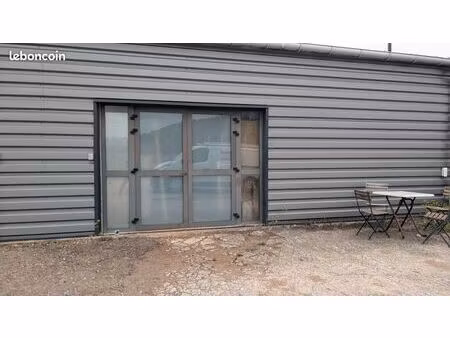 local 70m2 de stockage ou artisan à blois