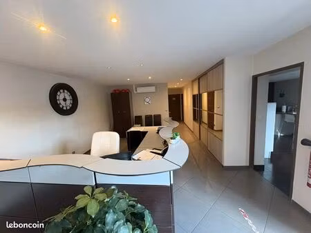 local commercial 90 m²