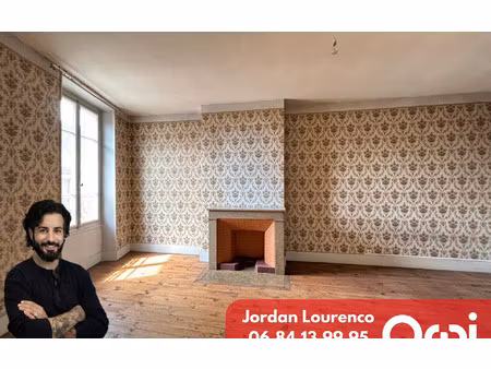 appartement entre-deux-guiers 193 m² t-9 à vendre  99 900 €