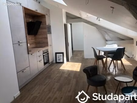 chambre 1 pièce 16 m²