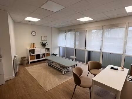 bureau de 23 m² à louer
