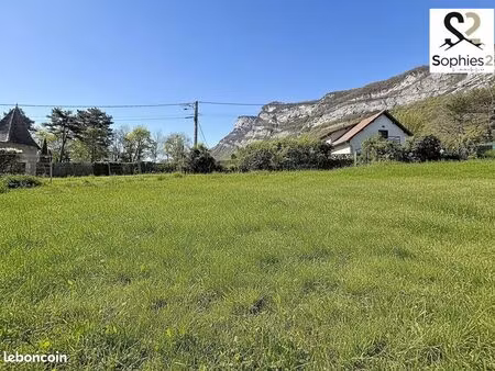 terrain 574 m² varces-allières-et-risset