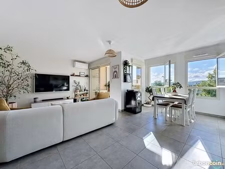 appartement 3 pièces 68 m²