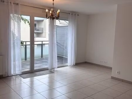 appartement 3 pièces 63 m²