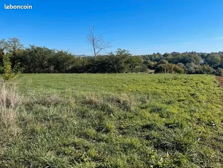 terrain 1 900 m² gans