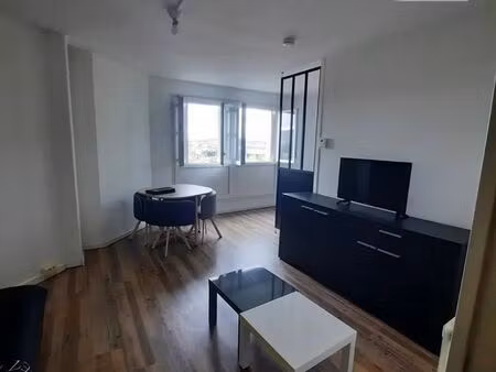 appartement 1 pièce 46 m²