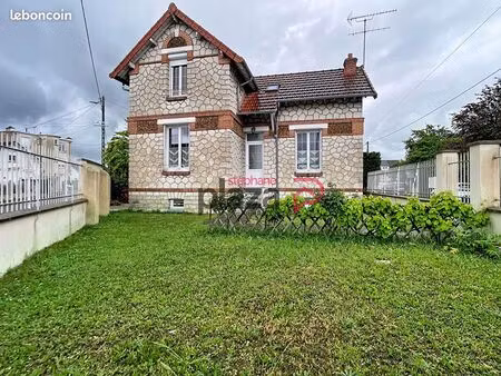 maison 4 pièces 104 m²