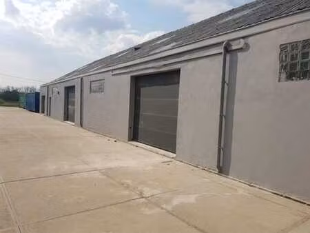 vilvoorde / zemst : atelier / entrepôt de stockage (125m²)
