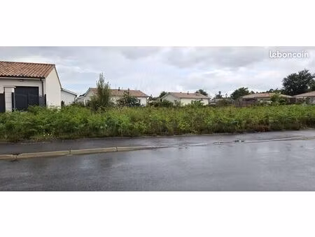 terrain 505 m² parentis en born