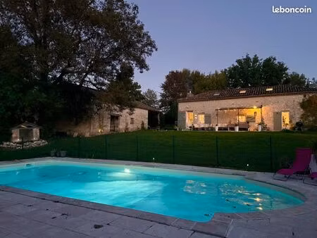 maison avec grange et piscine