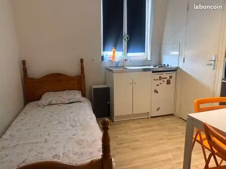 studette en plein centre de lille