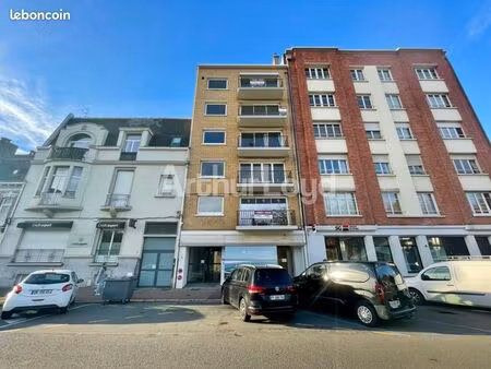 bureaux 172 m²