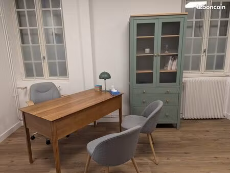 bureau à louer dans cabinet près de la place dunois