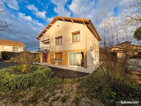 belle maison 128m² / sous-sol 60m² / terrain 850m²