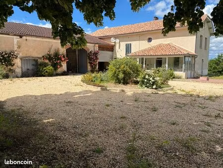 maison à la campagne